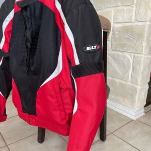 Mens large BILT motorcycle jacket with liner. No damage barely warn.